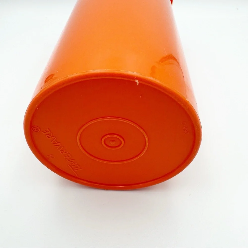 Vintage Tupperware Juice Keeper Harvest Orange 262-5